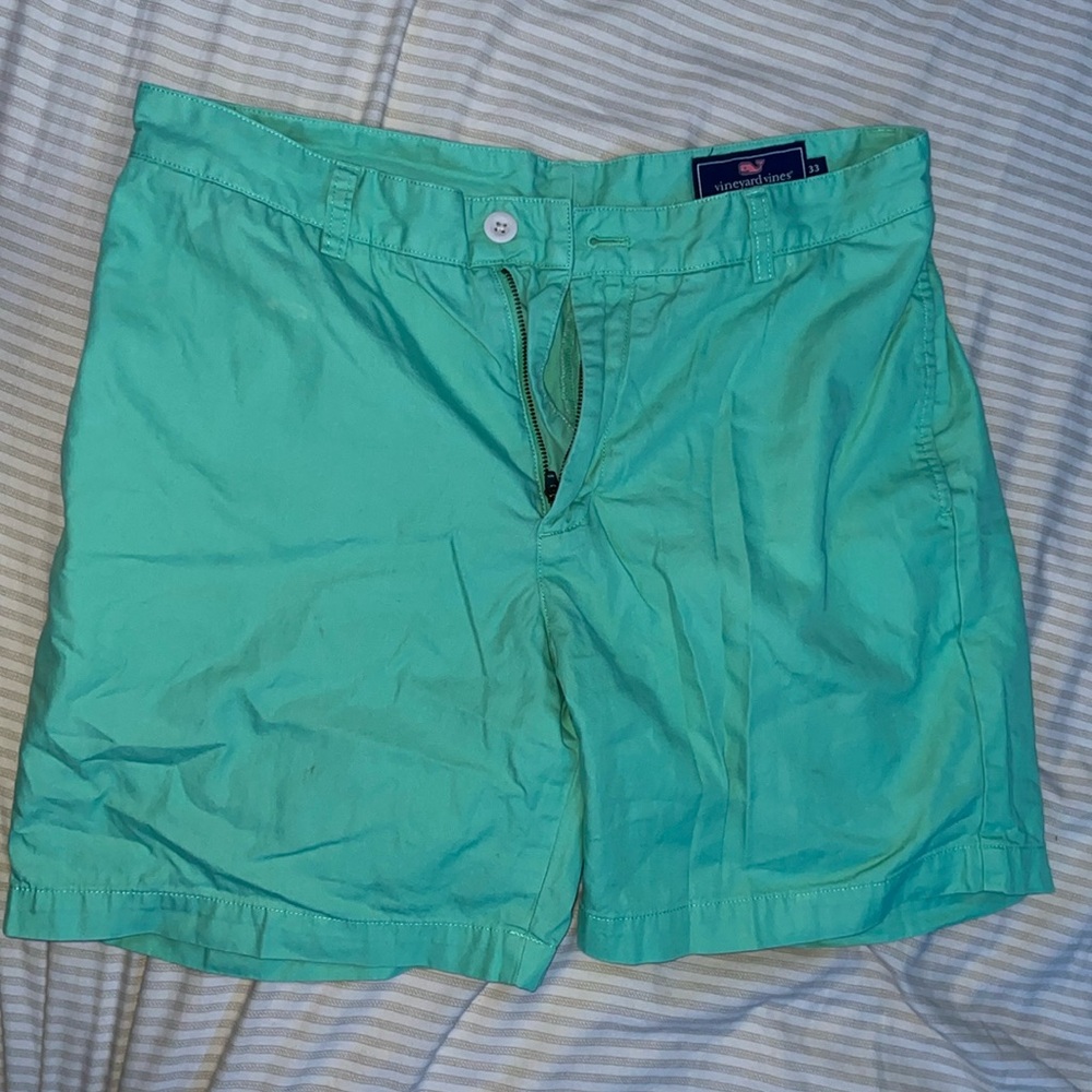 Vineyard Vines shorts